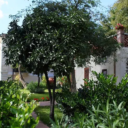 ヴィラ Siciliana *